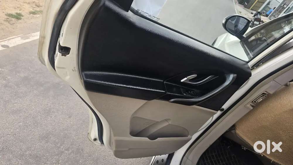 Mahindra Xuv500 2018 Diesel Well Maintained