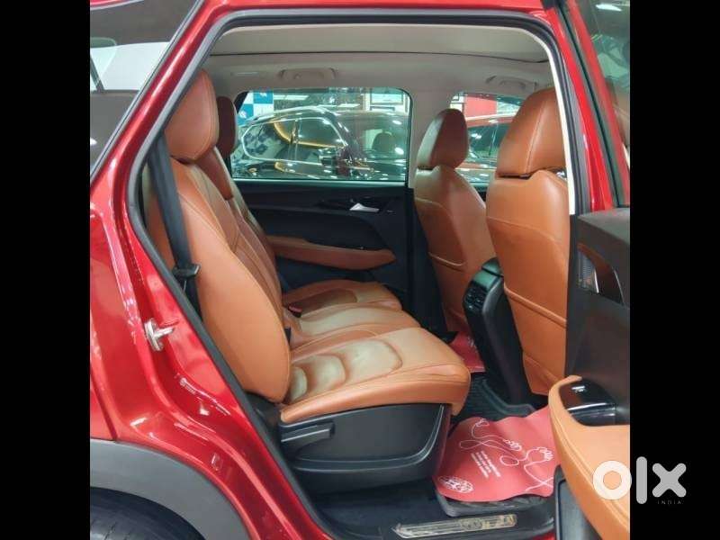 Mg Hector Plus 1.5 Sharp Turbo Cvt 6 Str, 2022, Petrol