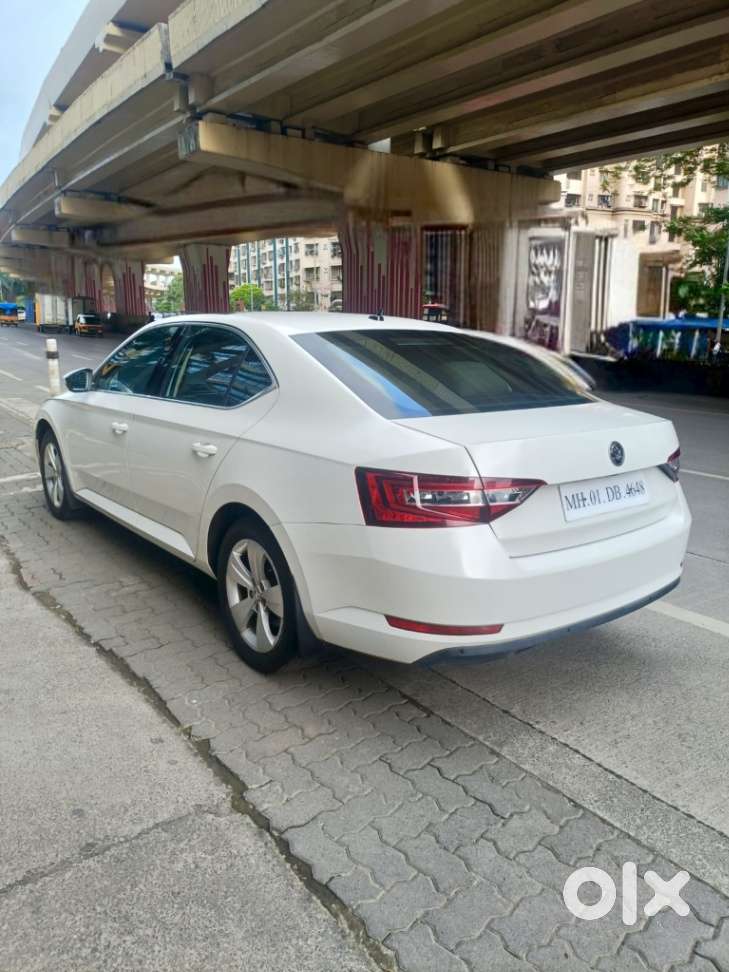 Skoda Superb Style 1.8 Tsi At, 2018, Petrol