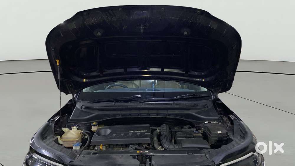 Kia Carens 1.4 Luxury Plus Dct 7 Str, 2022, Petrol