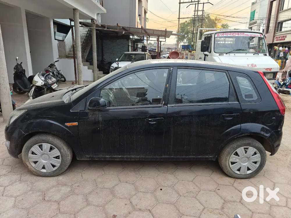 Black Ford Figo, Petrol, 1.2 Zxi