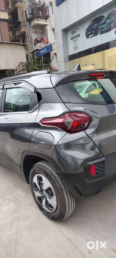 Tata Punch Pure Icng September-2025
