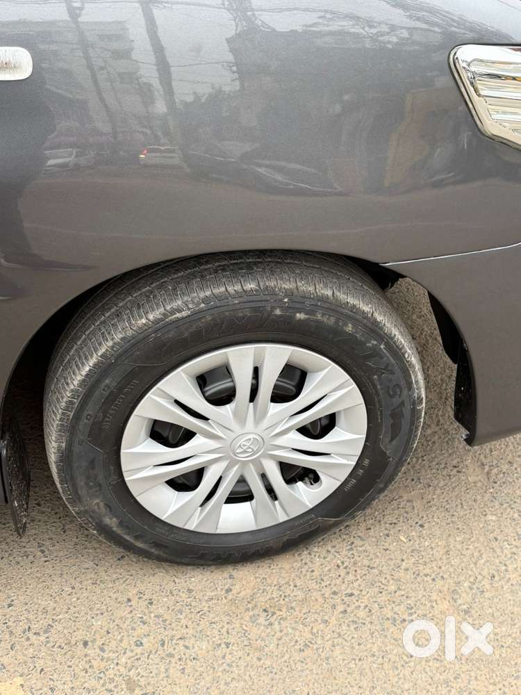 Toyota Innova 2.5 G (diesel) 7 Seater Bs Iv, 2016, Diesel