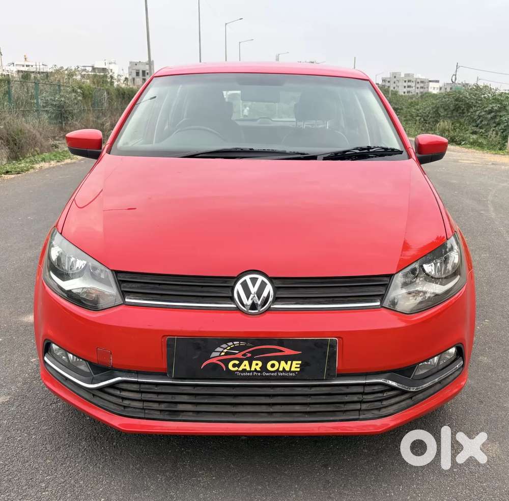 Volkswagen Polo Petrol Highline 1.2l, 2015, Petrol