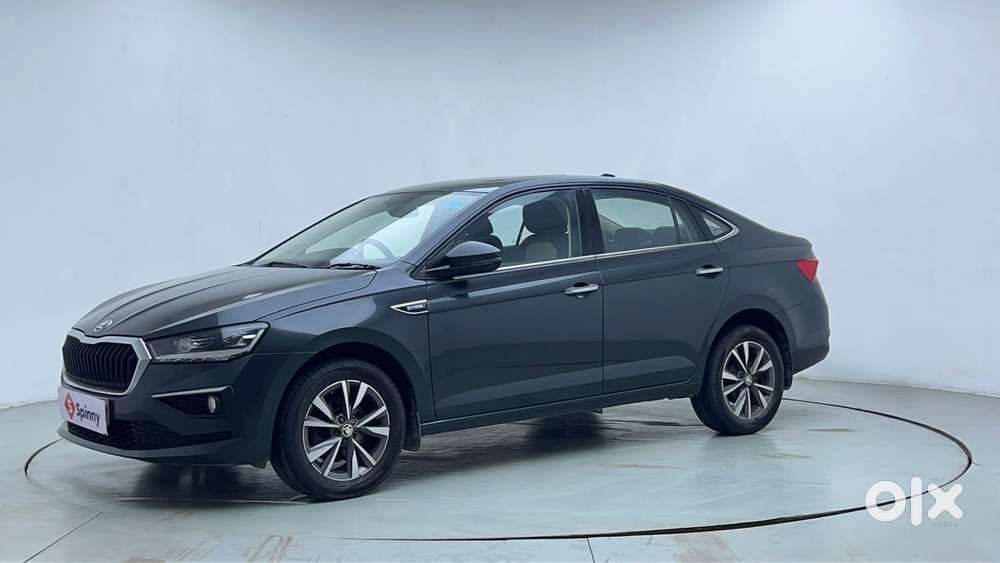 Skoda Slavia Style 1.0l Tsi At, 2022, Petrol