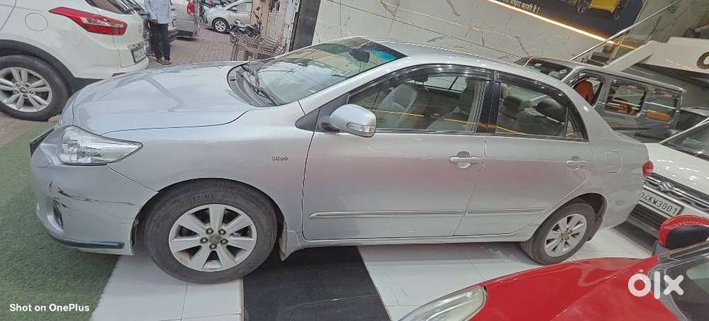 Toyota Corolla H4 1.8g, 2013, Cng & Hybrids