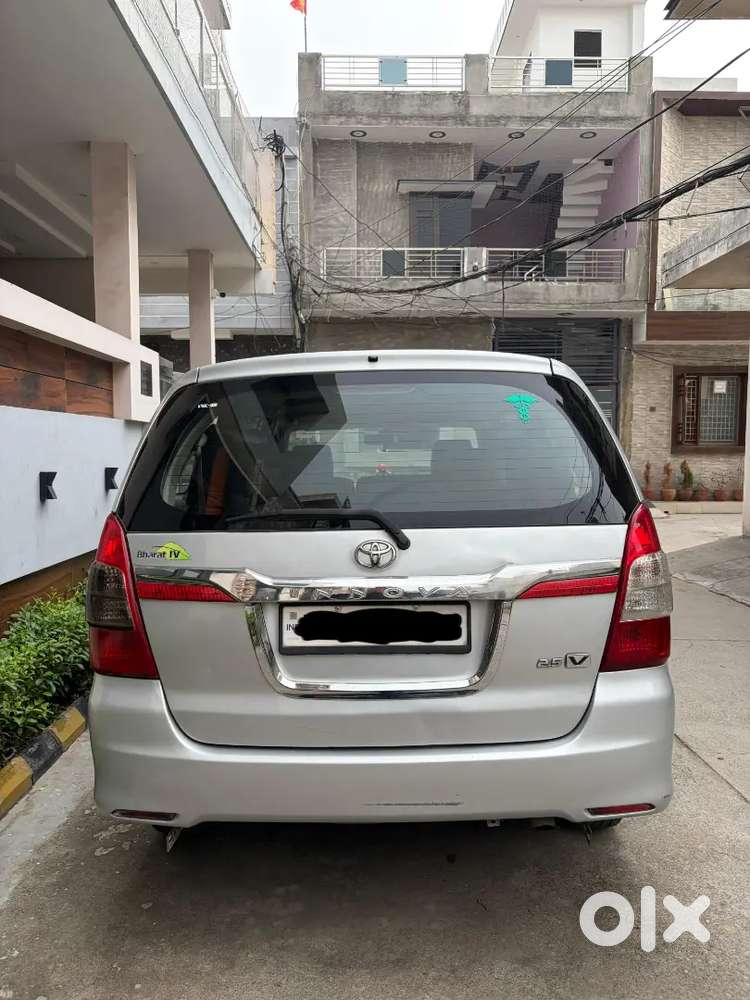 Toyota Innova 2012 Diesel Well Maintained