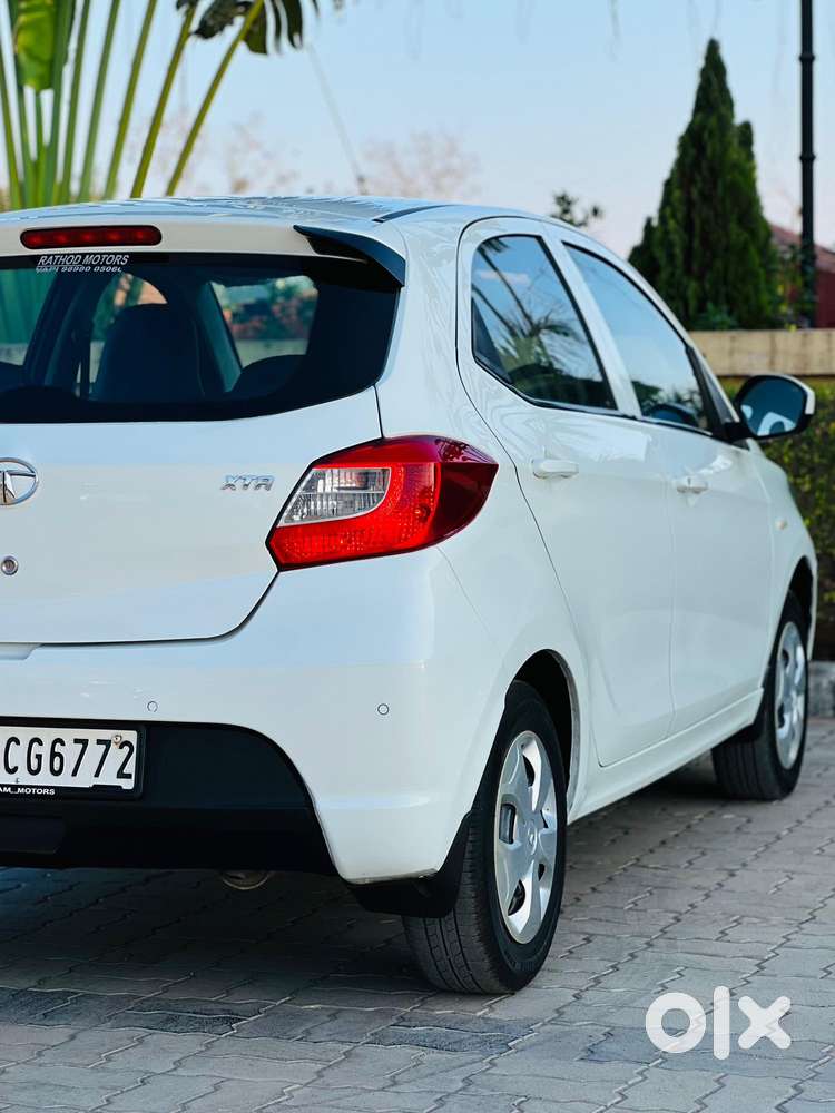 Tata Tiago 1.2 Revotron Xta, 2017, Petrol