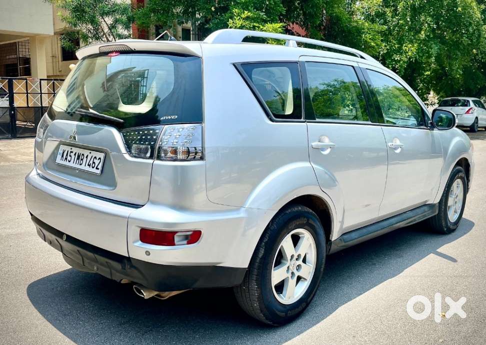 Mitsubishi Outlander New, 2011, Petrol