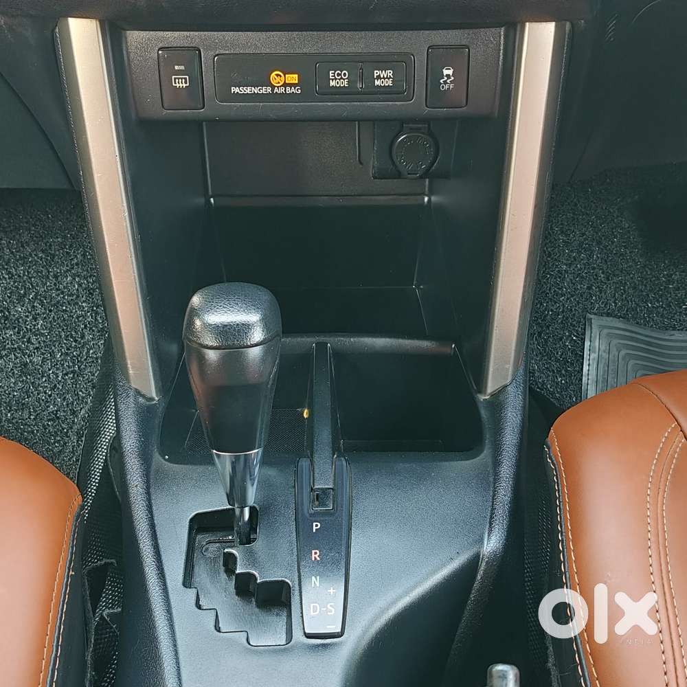 Toyota Innova Crysta 2.7 Gx At, 2020, Diesel