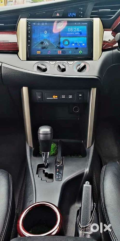 Toyota Innova Crysta G 8 Str, 2016, Diesel