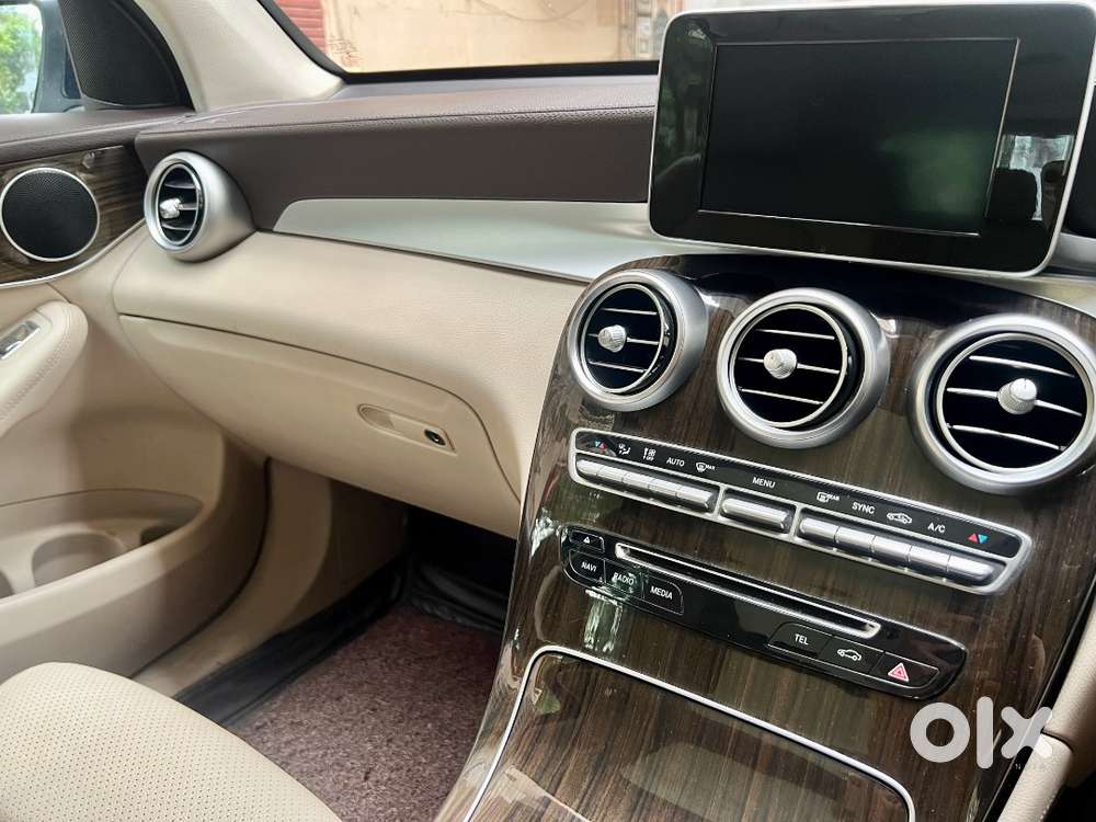 Mercedes Glc 300 4matic  Petrol  Automatic  Excellent Condition