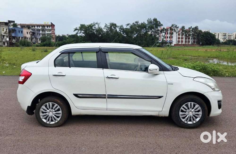 Maruti Suzuki Swift Dzire Vdi Bsiv, 2015, Diesel