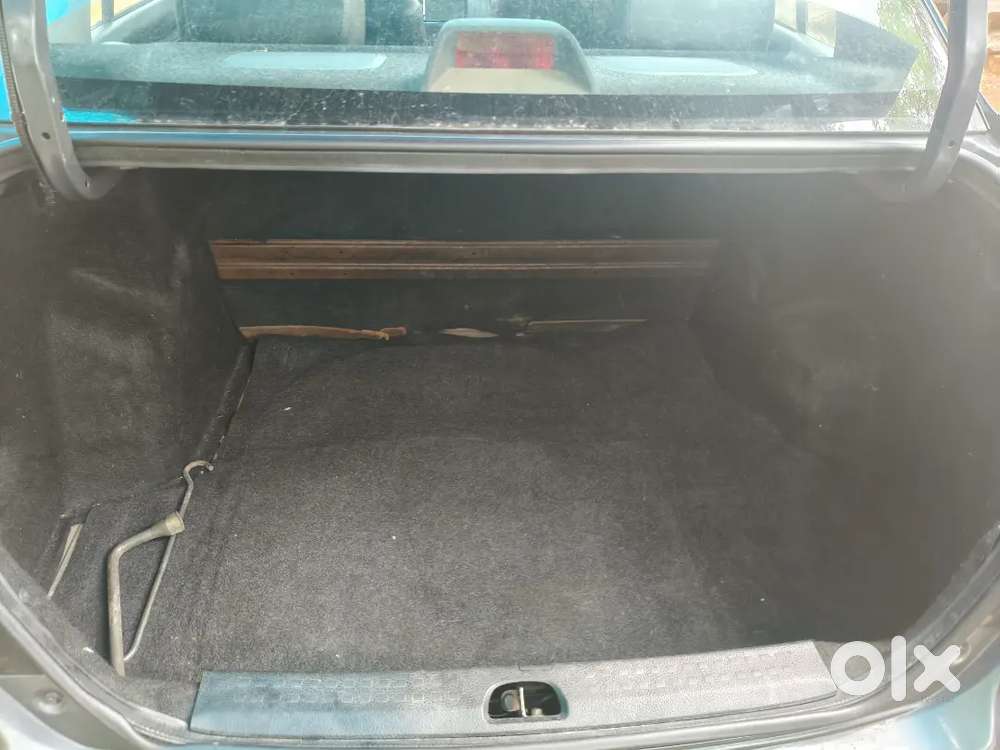 Maruti Dzire Vxi 2011