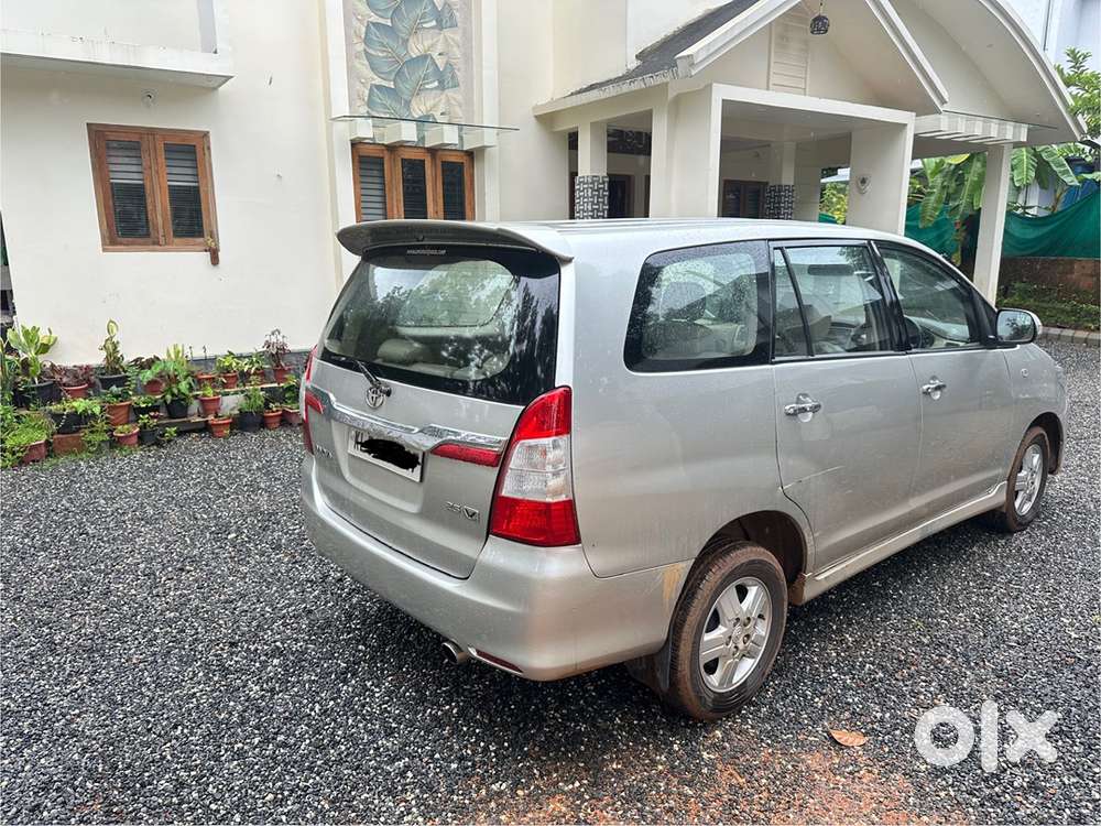Toyota Innova 2009 Diesel Well Maintained