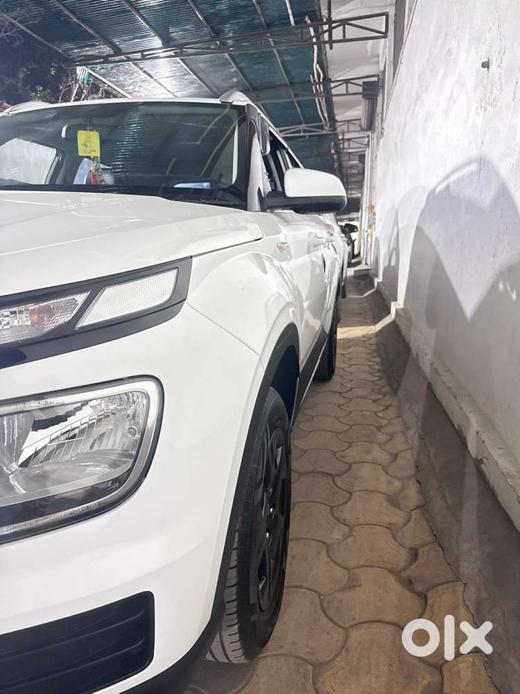 Hyundai Venue 2024 Petrol Good Condition
