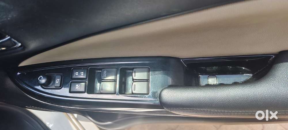 Toyota Glanza 1.2 V Amt, 2024, Petrol