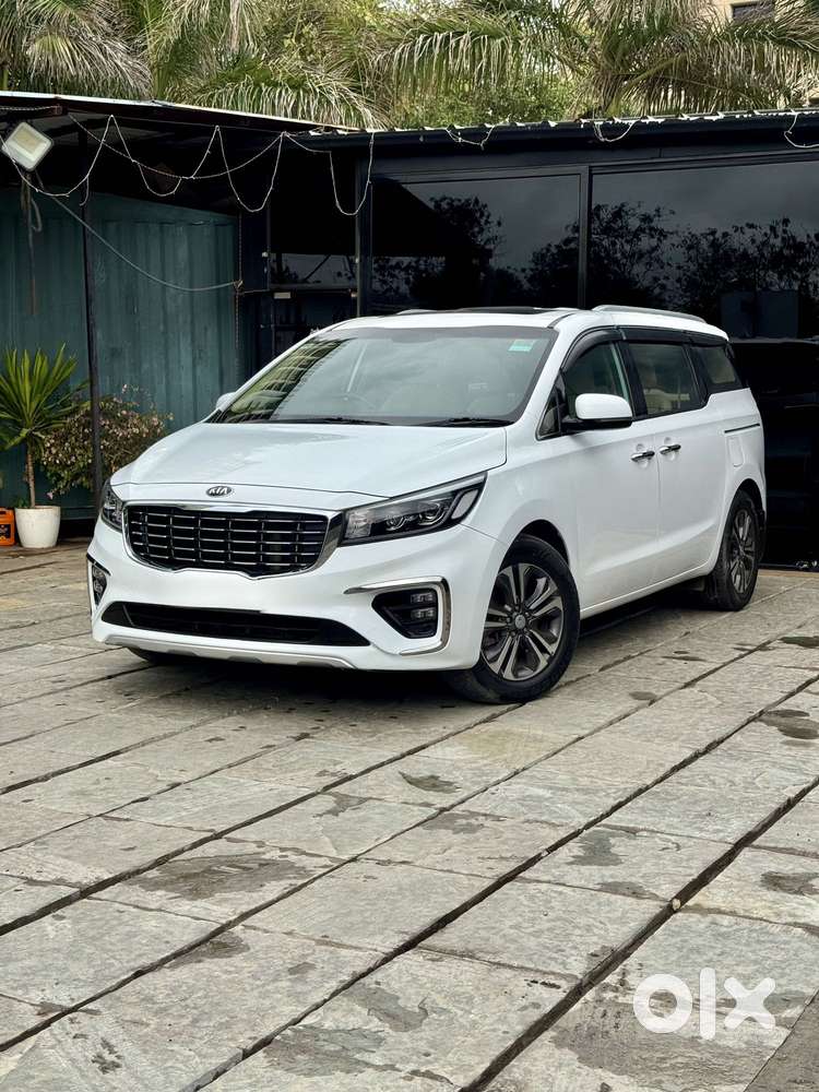 Kia Carnival Premium, 2020, Diesel