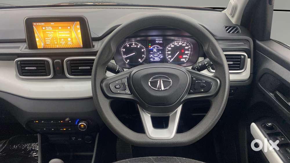 Tata Punch 1.2 Revotron Accomplished Dazzle Pack Amt, 2023, Petrol