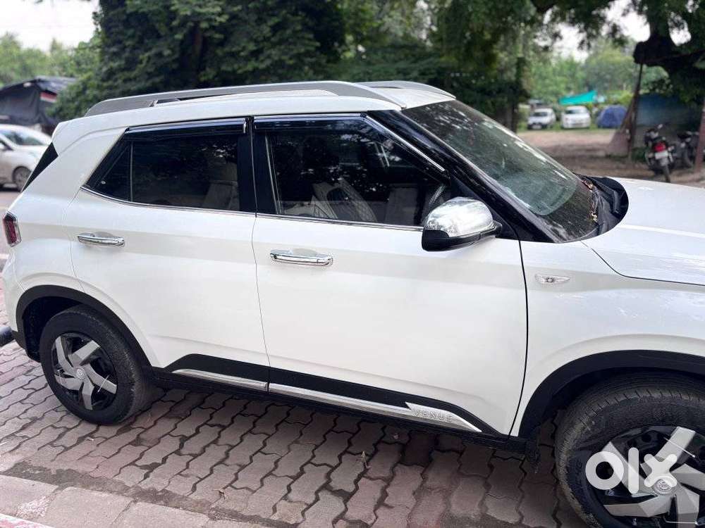 Hyundai Venue S Turbo, 2022, Petrol