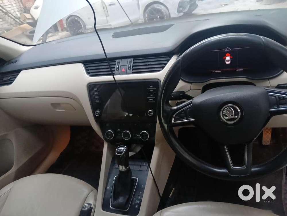 Skoda Octavia 2019 Petrol 150000 Km Driven