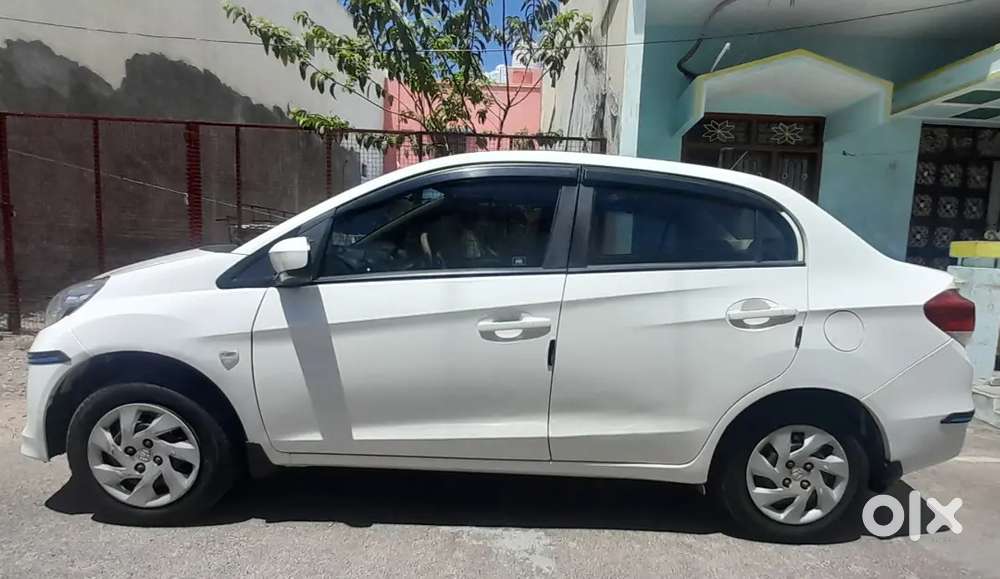 Honda Amaze 2013 Diesel Well Maintained