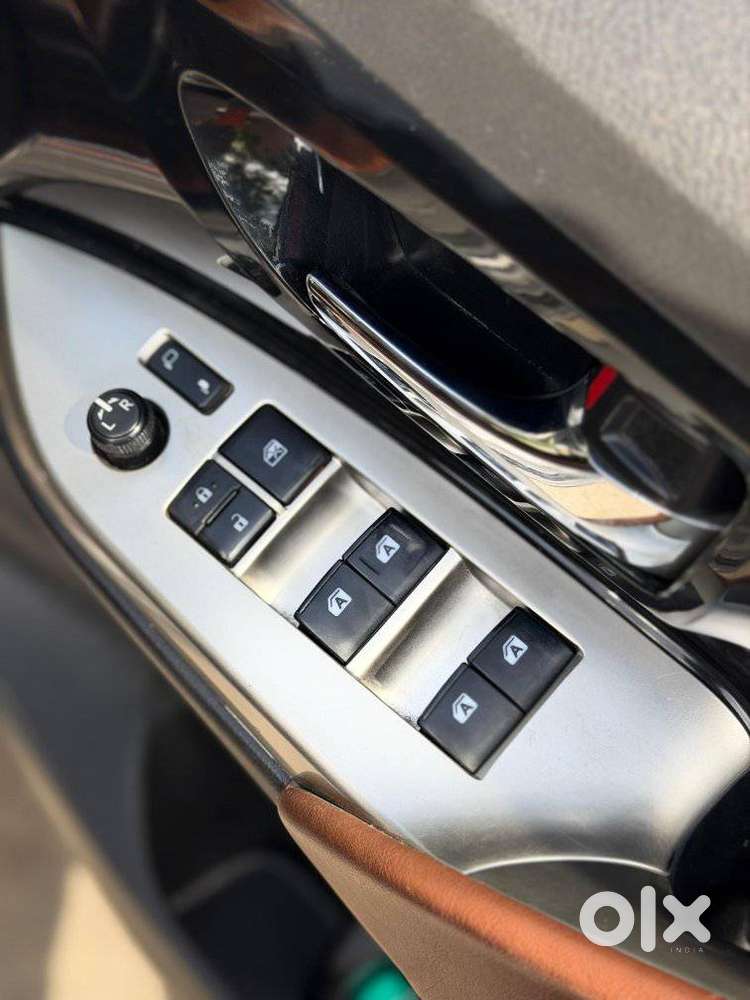 Toyota Innova Crysta 2.7 Zx At, 2019, Petrol