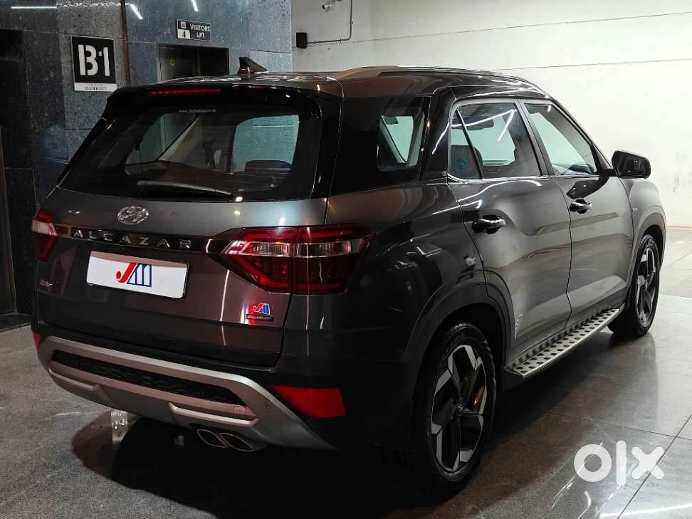 Hyundai Alcazar Signature (o) 6 Str 1.5 Petrol Dct, 2023, Petrol