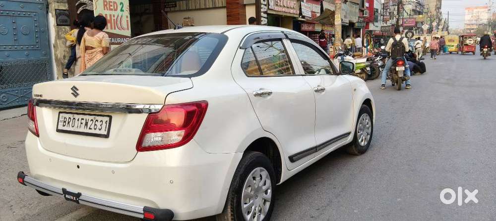 Maruti Suzuki Dzire 1.2 Vxi, 2022, Petrol