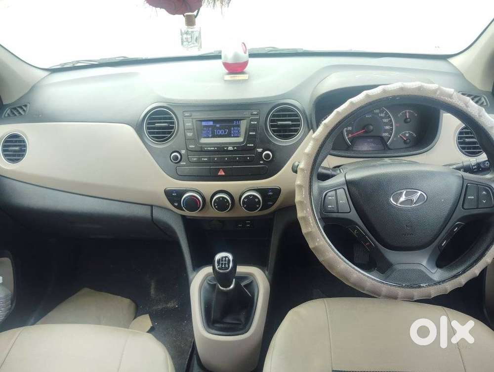 Hyundai Grand I10 Sportz, 2016, Petrol
