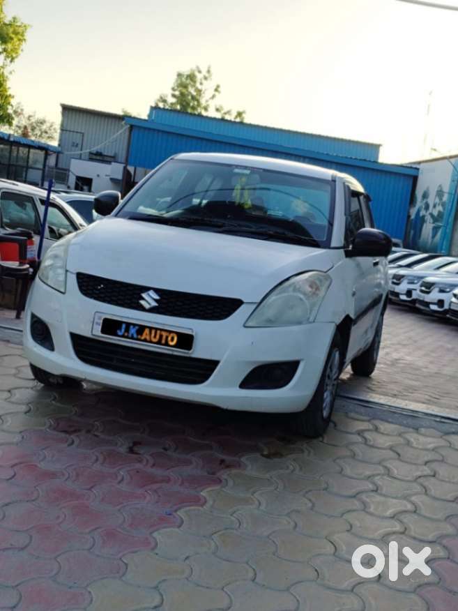 Maruti Suzuki Swift 1.2 Lxi (o), 2013, Petrol