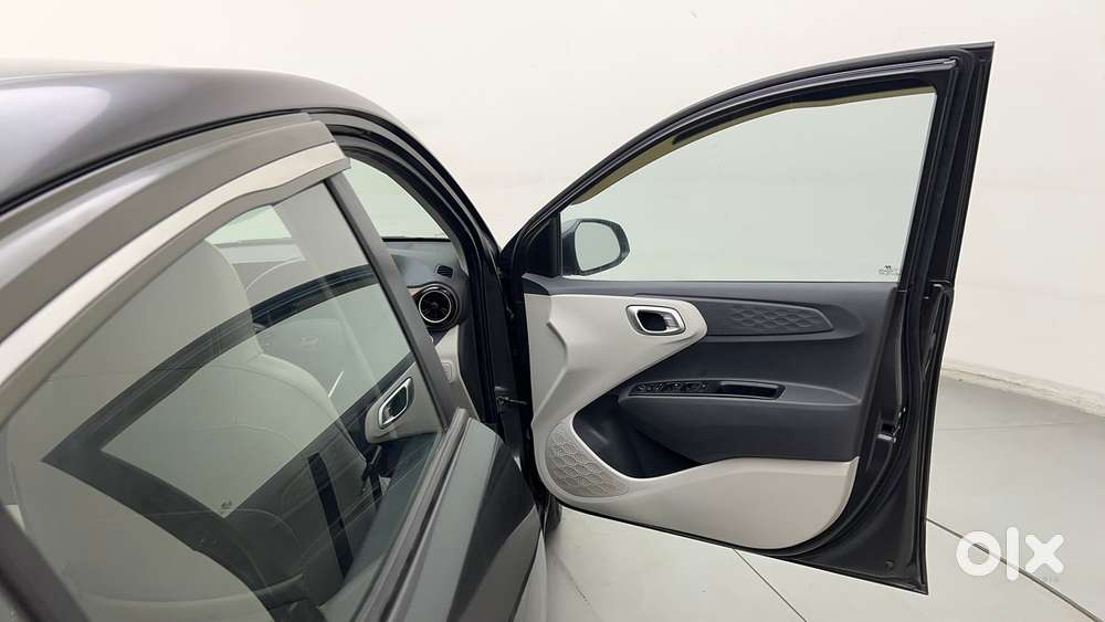 Hyundai Aura 1.2 Sx Cng, 2023, Cng & Hybrids