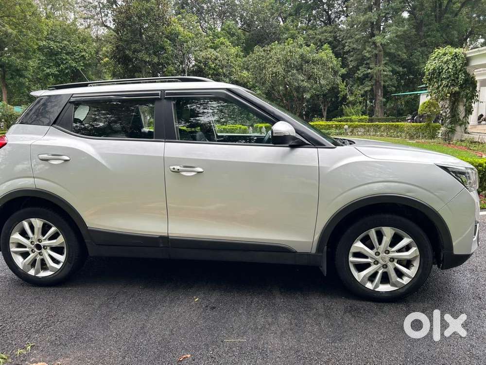 Mahindra Petrol Car 2019