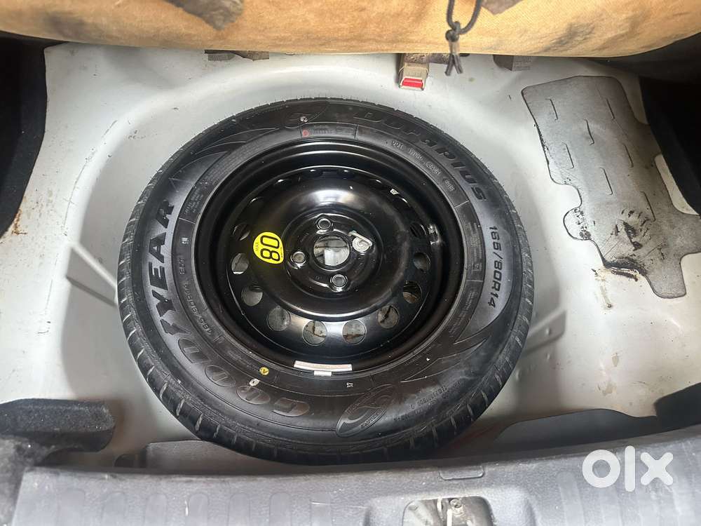 Maruti Suzuki Swift Dzire Zdi Bsiv, 2015, Diesel