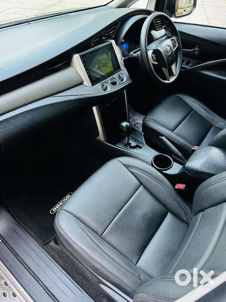 ,toyota Innova Crysta2.8 At 2016 Diesel 75000 Km Driven, Re To Kl33,