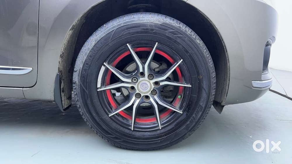 Maruti Suzuki Dzire 1.2 Vxi Amt, 2018, Petrol
