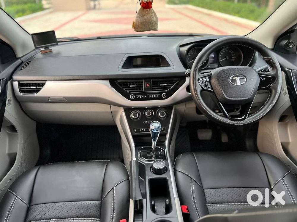 Tata Nexon 1.2 Revotron Xma, 2018, Petrol