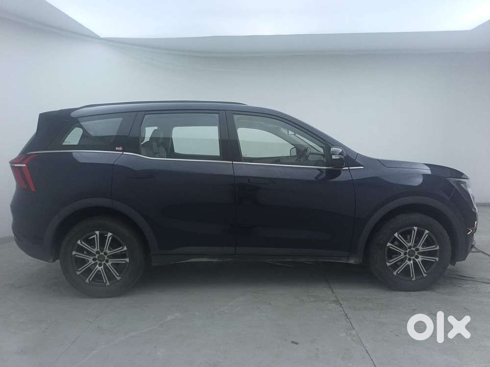 Mahindra Xuv700 2.2 Ax 7 Diesel Mt Luxury Pack Str, 2023, Diesel