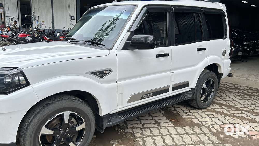 Mahindra Scorpio Classic 2.2 S 11 Mt 7 Str, 2024, Diesel