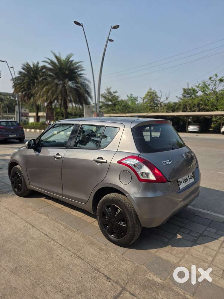 Maruti Suzuki Swift Vxi 1.2 Abs Bs-iv, 2013, Petrol