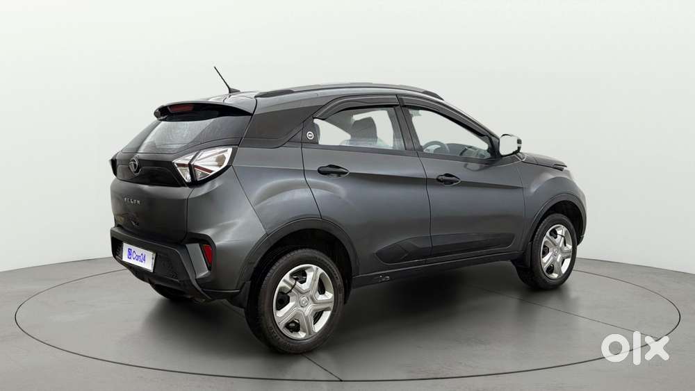 Tata Nexon 1.5 Revotorq Xma Amt, 2023, Petrol