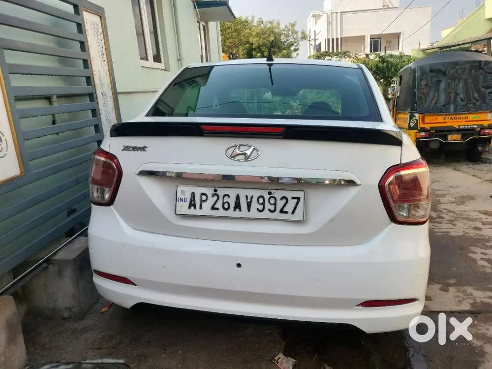 Hyundai Xcent 2015 Diesel 150000 Km Driven
