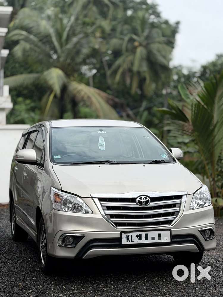 Toyota Innova 2.5 V 7 Str, 2016, Petrol