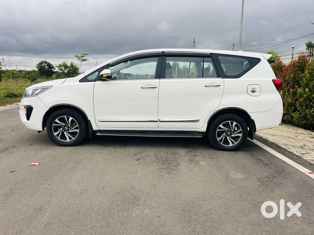 Toyota Innova Crysta 2.4 G Mt 7 Str, 2021, Diesel