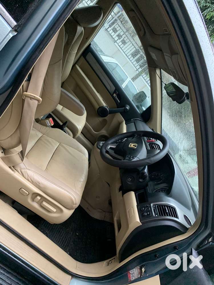 Honda Cr-v At With Sun Roof, 2010, Petrol