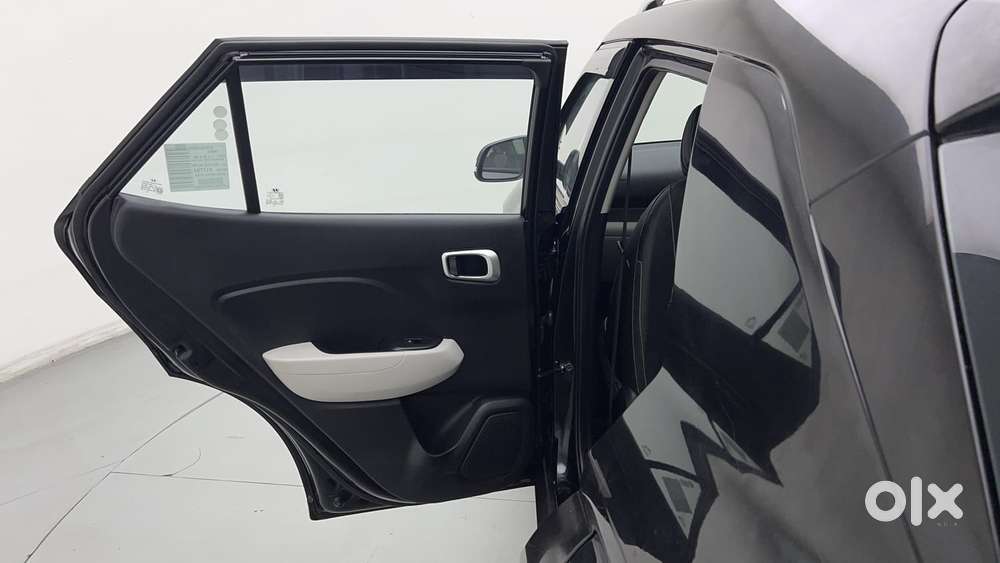 Hyundai Venue 1.2 S (o), 2023, Petrol