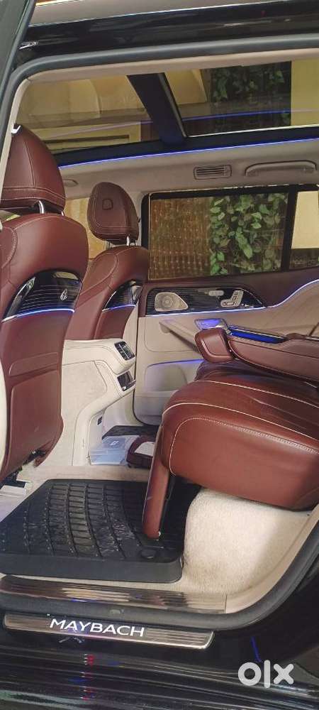 Mercedes-benz Maybach Gls 600 4matic, 2022, Cng & Hybrids
