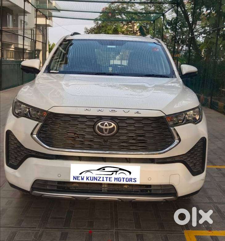 Toyota Innova Hycross 2.0 Vx Hybrid 7 Str, 2023, Petrol