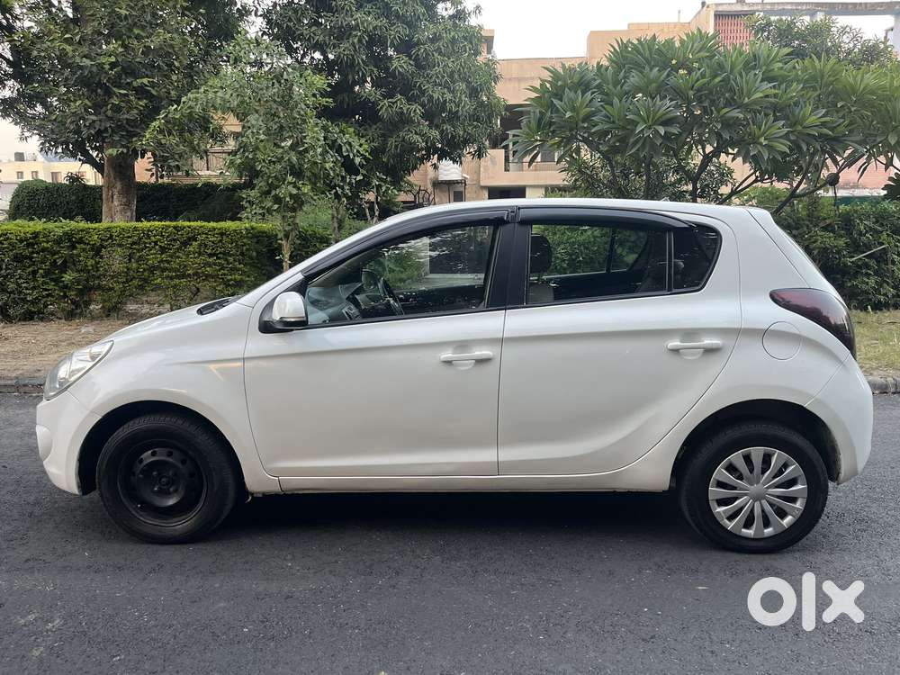 Hyundai I20 1.4 Asta Crdi With Avn, 2011, Diesel