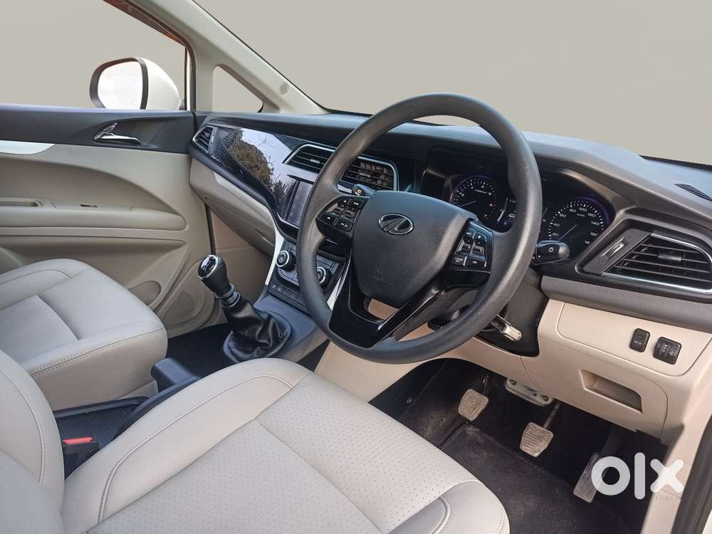 Mahindra Marazzo M8, 2019, Diesel